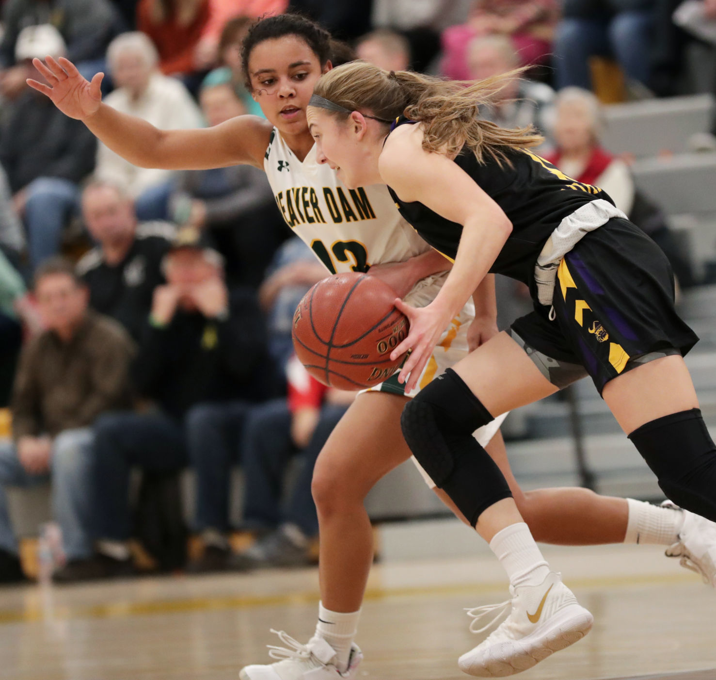 Beaver Dam 62, DeForest 40